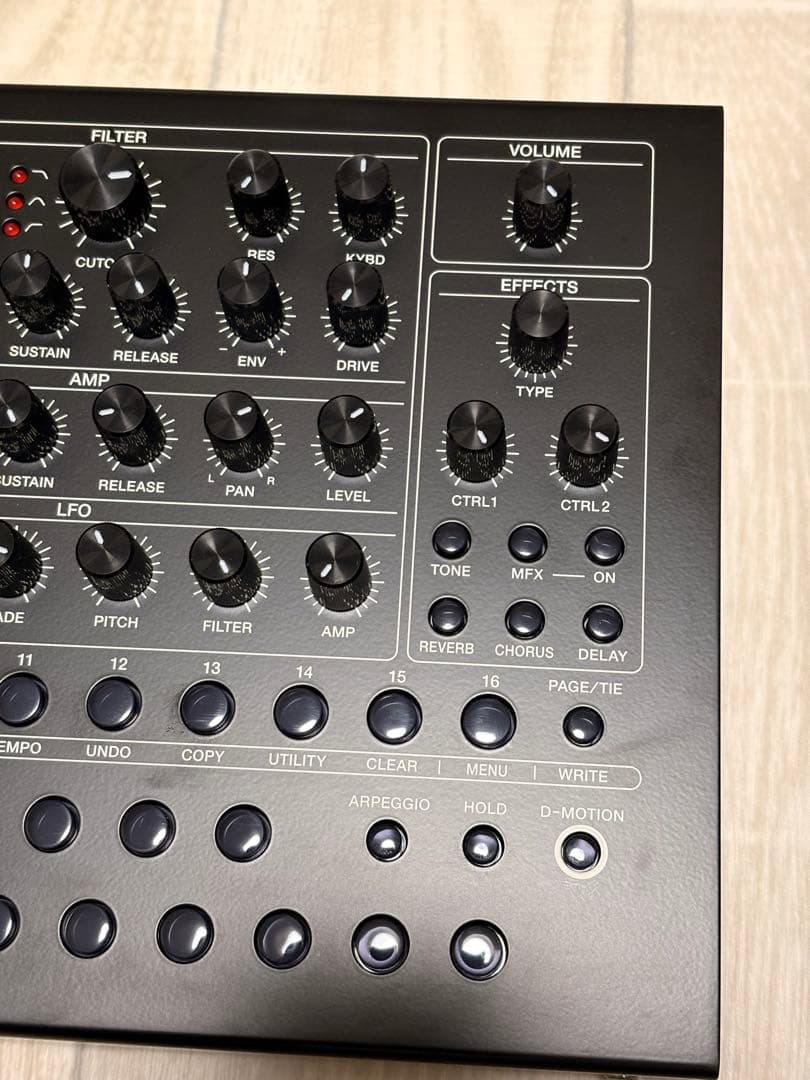 鍵盤楽器 Roland SH-4d