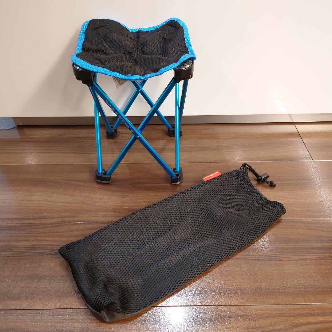 折りたたみスツール 青黒