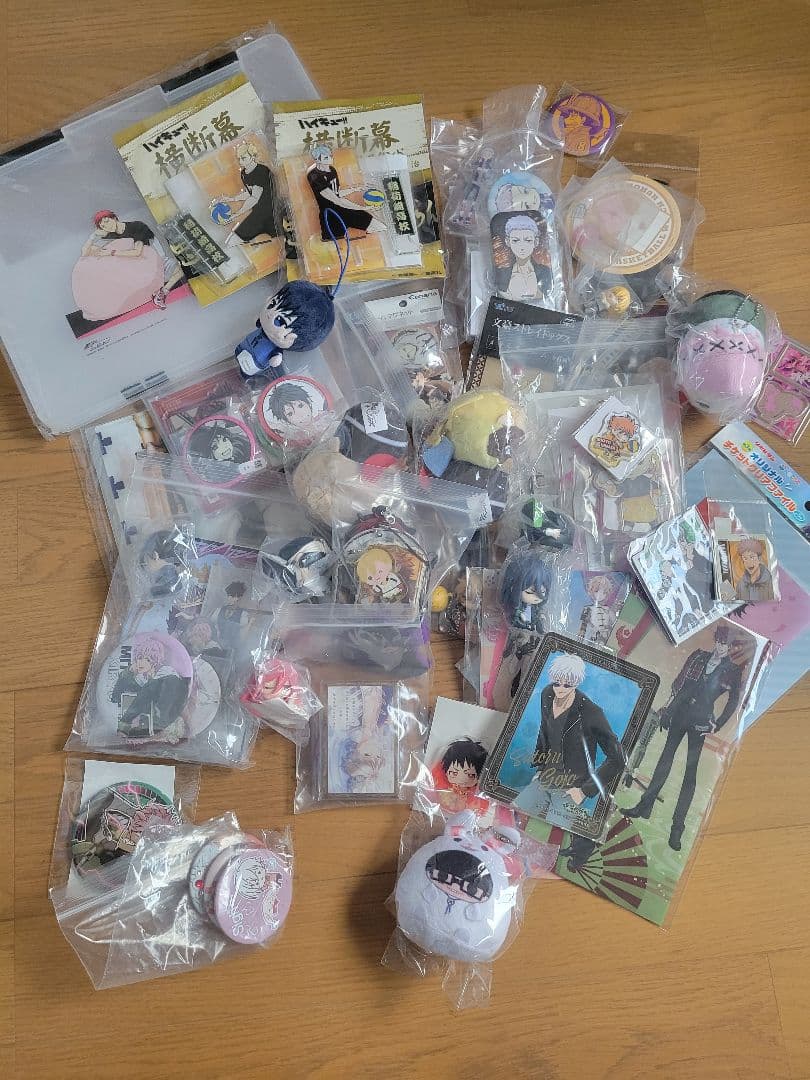 アニメなどのグッズ　ノンジャンル　大量　120サイズ