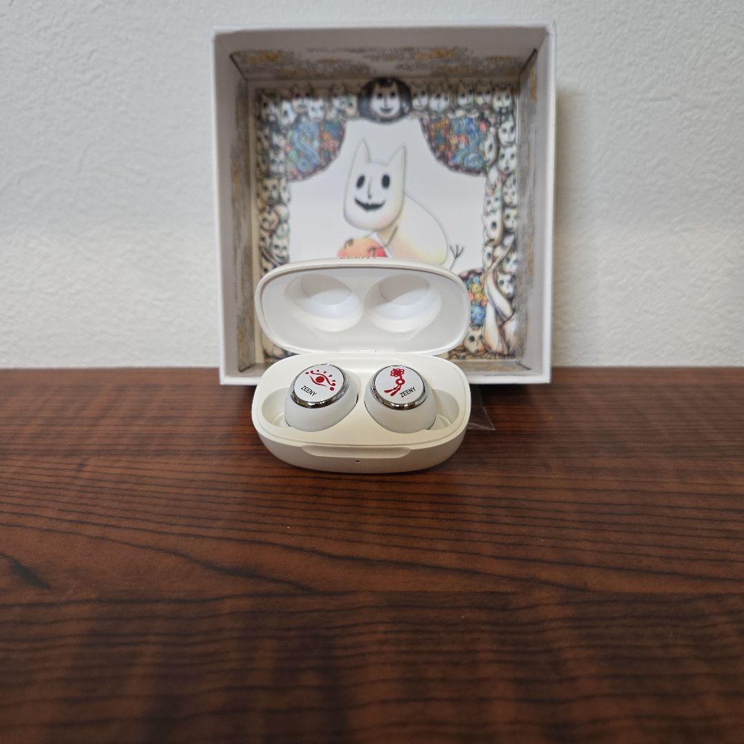 ☆GWセール☆未使用品鬼灯の冷徹ワイヤレスイヤフォンZeeny充電器セット