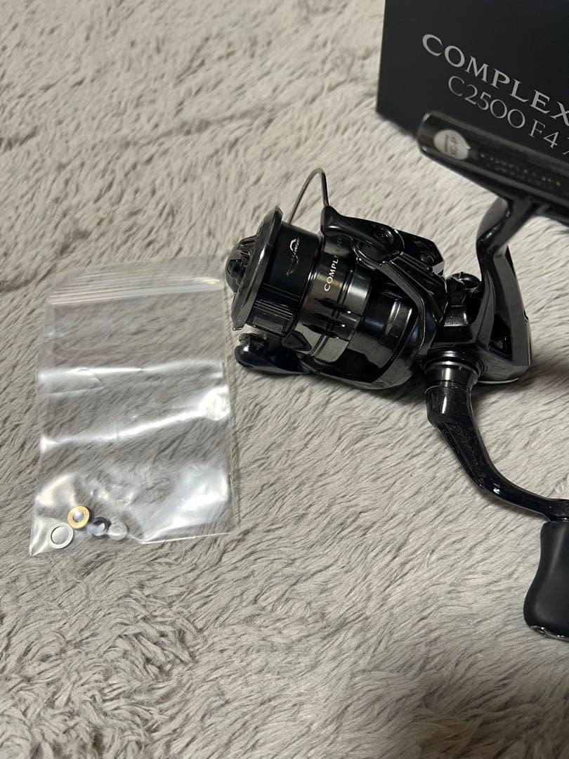 25 コンプレックスXR C2500F4XG ベアリング追加済み 極美品 シマノ