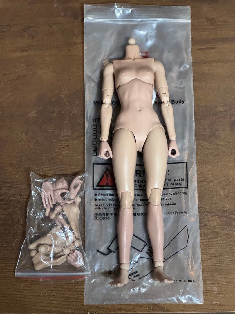 VERY COOL Villa (ヴィラ) 1/6フィギュア(注意 ヘッドと素体