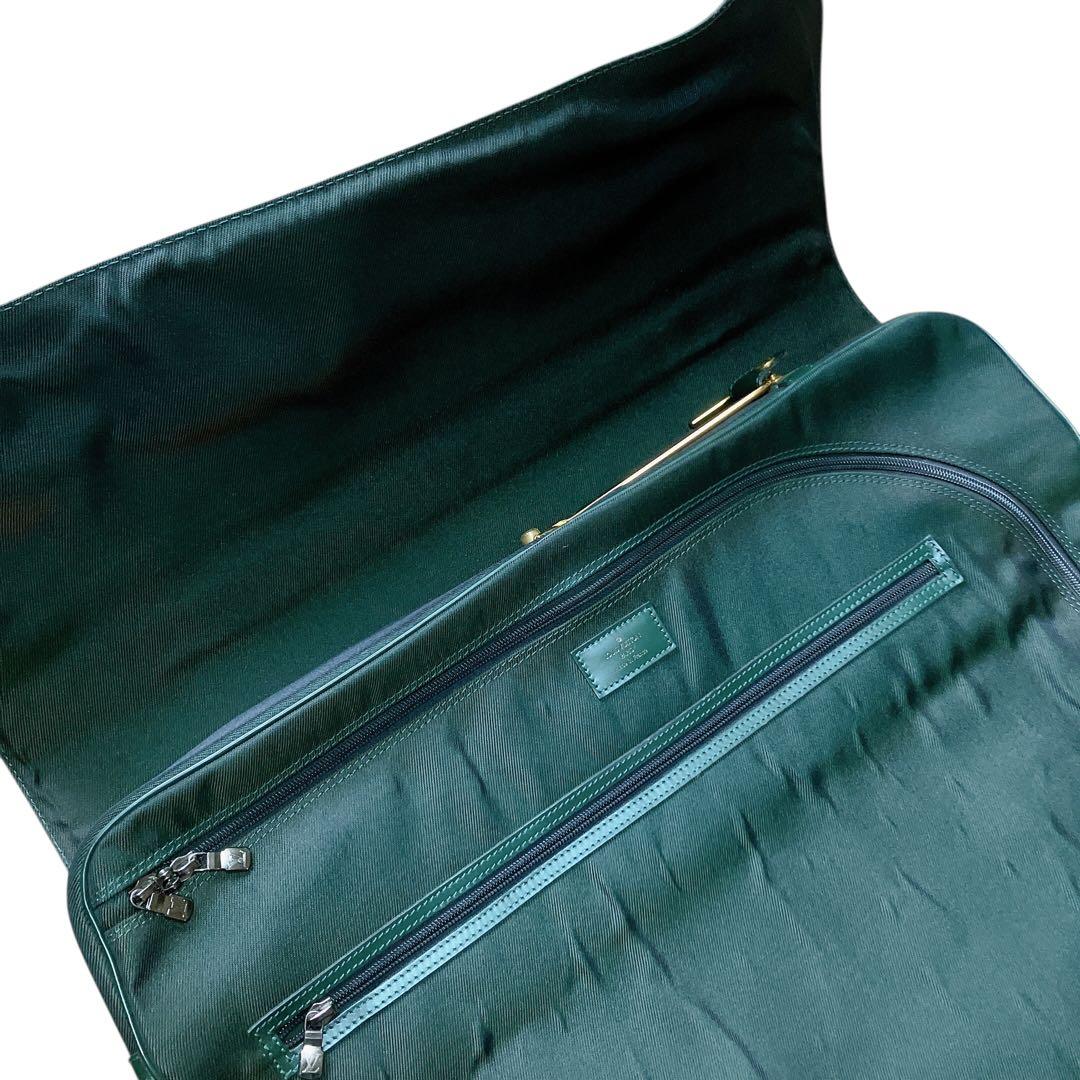 LOUIS VUITTON ポルタブル ジベシエール ガーメントケース タイガ