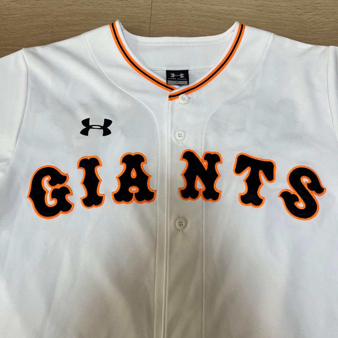 読売ジャイアンツ巨人　アンダーアーマー　刺繍ユニフォーム　小山雄輝
