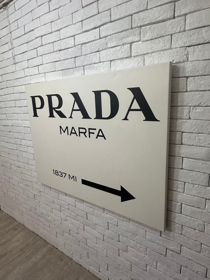 【東京都23区配送無料】定価12万円　プラダ　アートパネル　特大　キャンバス　絵