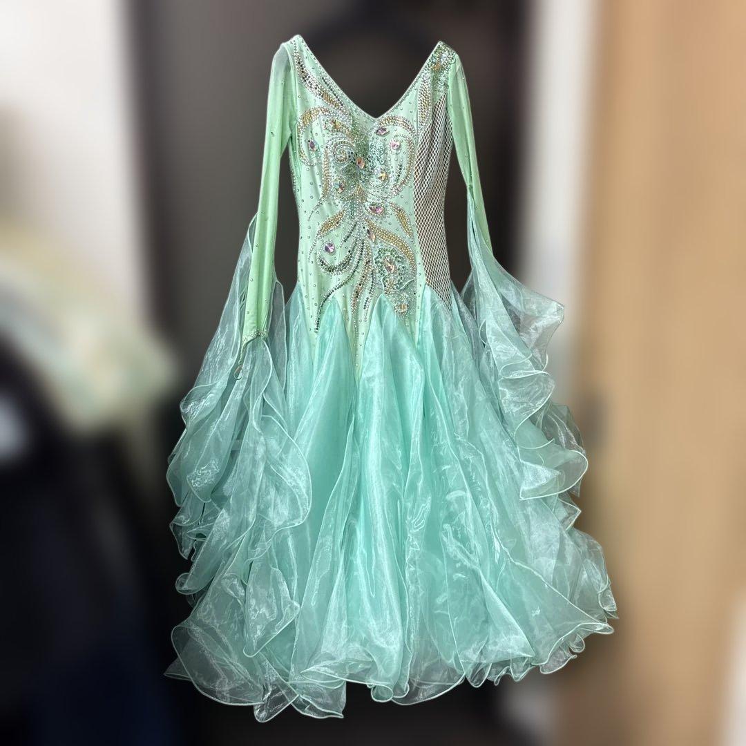 色々あり値下不可です【サイズ不明】　社交ダンス　ドレス　ミントグリーン