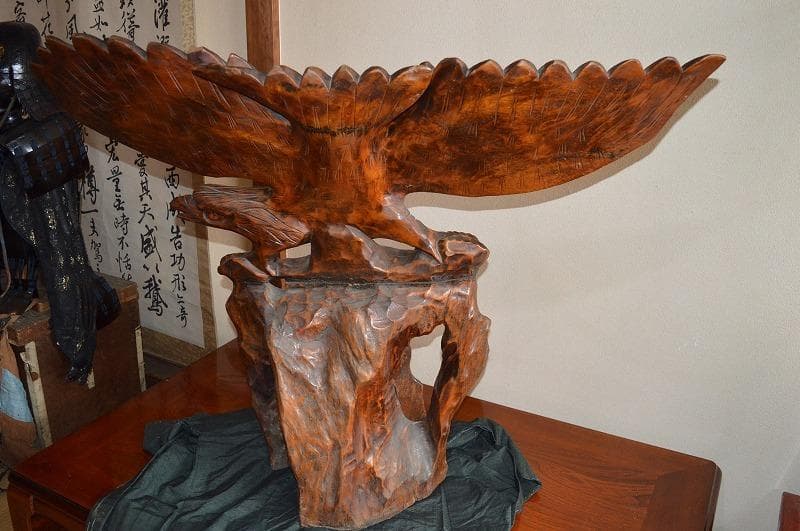 大型木彫り　大きな鷲　木調　彫刻　骨董　古民具