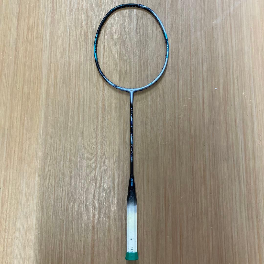 Astrox 88SPro バドミントンラケット　4UG5 ジャンク品