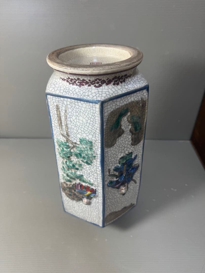 2610 希少　九谷焼　古九谷　ヒビ焼六歌仙人錦工入　六角花瓶　時代物