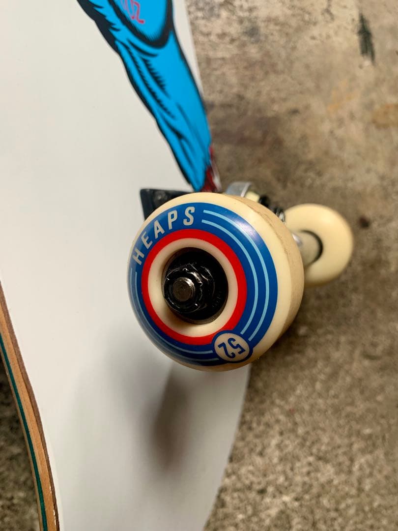 新品　Santa Cruz スケートボード 8.25 インチ スケボー