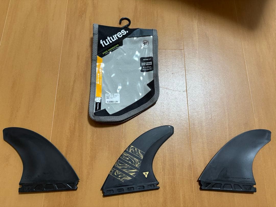 futuresフューチャーフィンALPHA VECTOR 3/2 (Mサイズ)