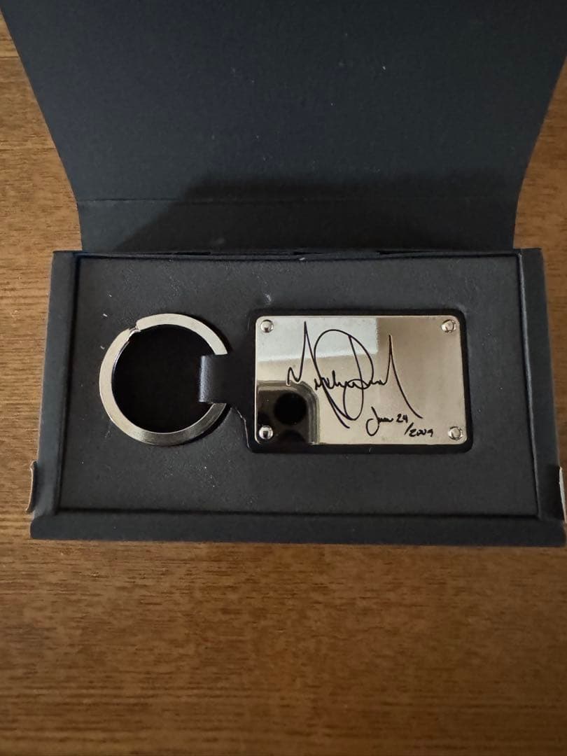 マイケル・ジャクソン フレーム入りサイン付き写真