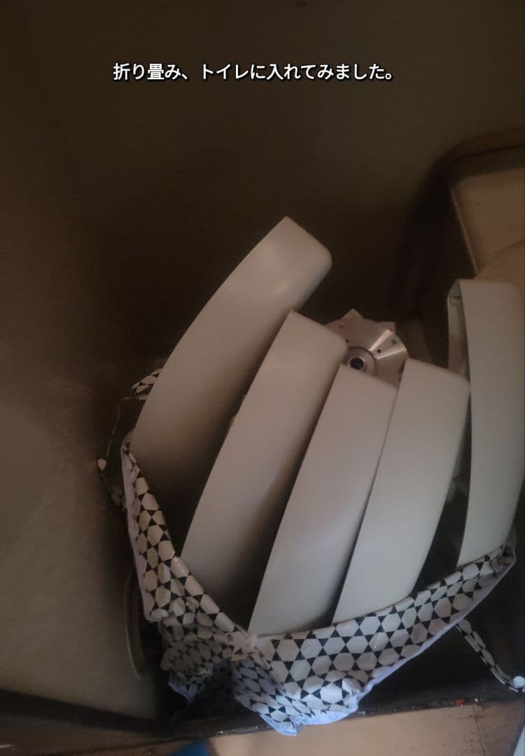 風力発電、垂直型 800w12v 白色 コントローラ付き