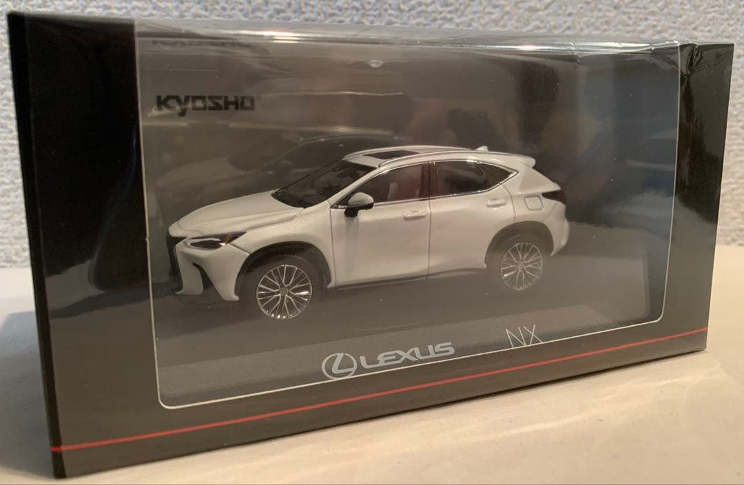 1/43 Lexus NX 450h＋ ソニッククォーツ