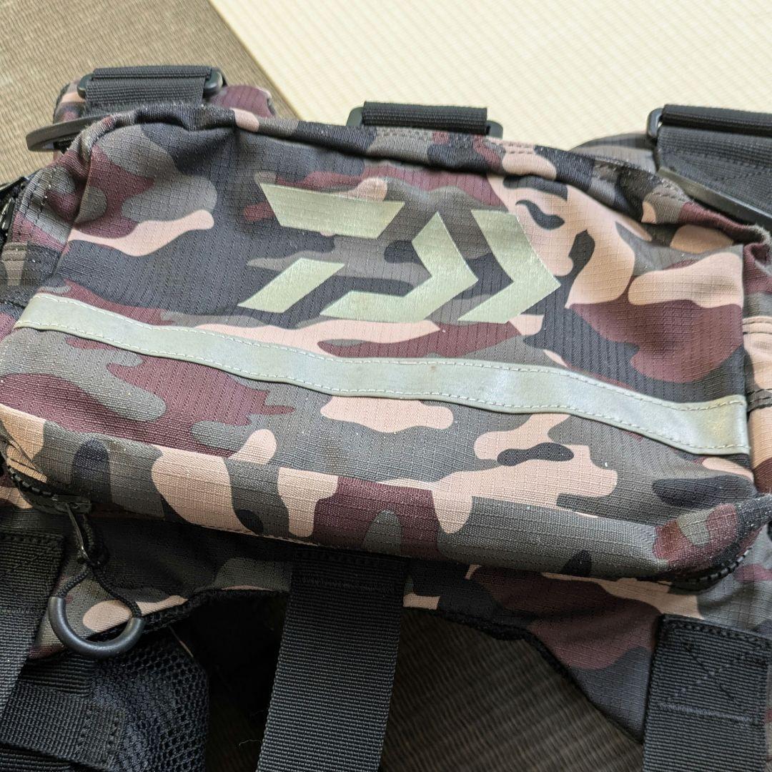 e*i様 ダイワ DF-6107 フィッシングベスト III 3 グリーンカモ