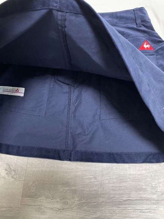 22,990円　ルコックゴルフ　M　セットアップ　白シャツ　紺色スカート