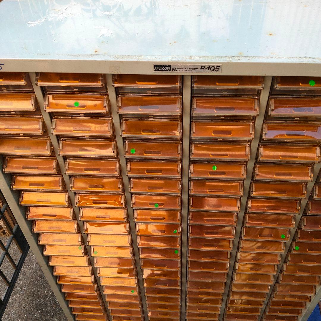 パーツキャビネット B-105