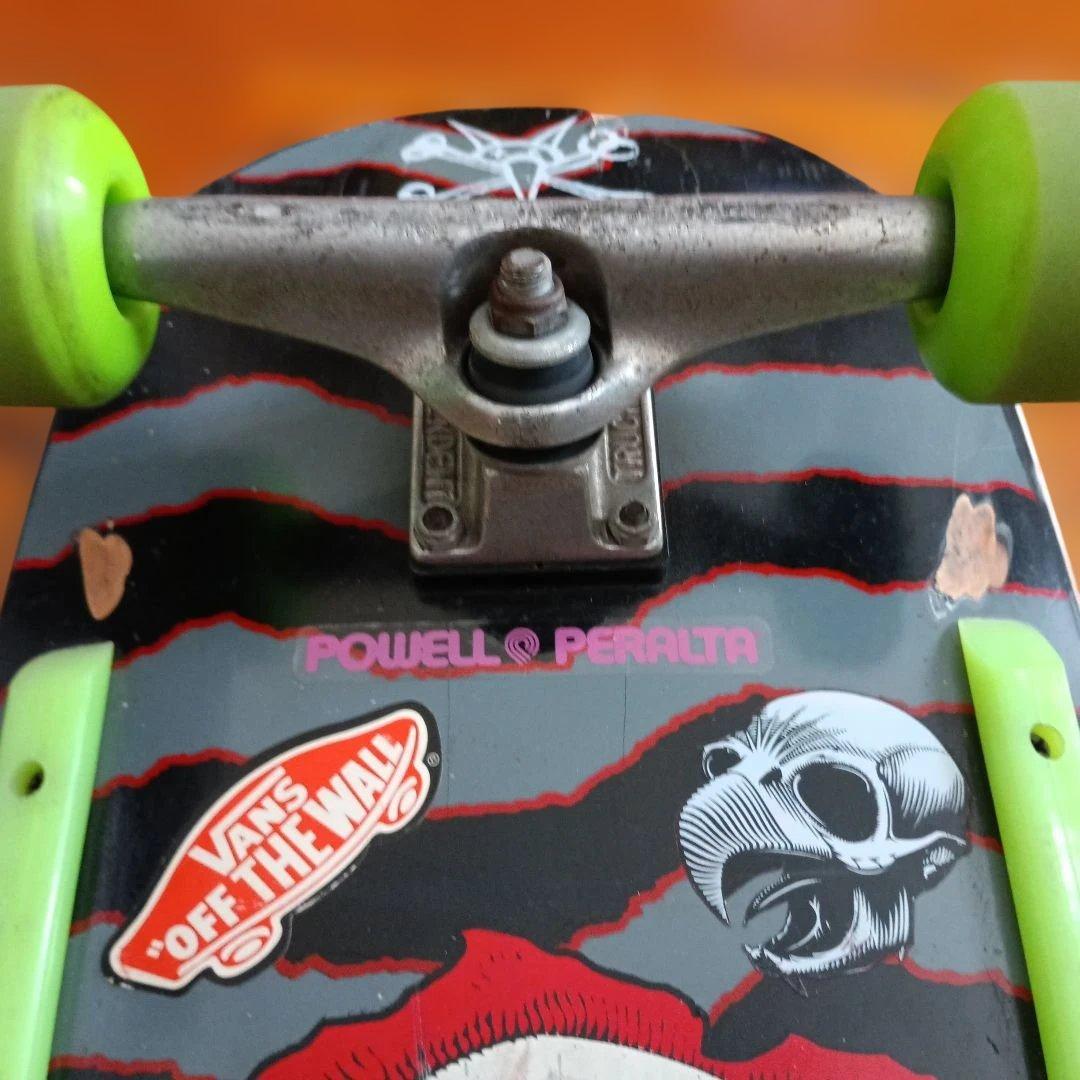 スケートボードコンプリート　パウエル