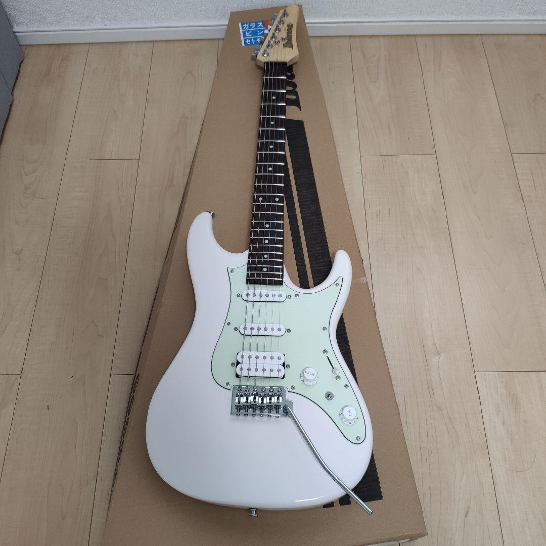 ギター Ibanez / AZ Essentials AZES40-PPK