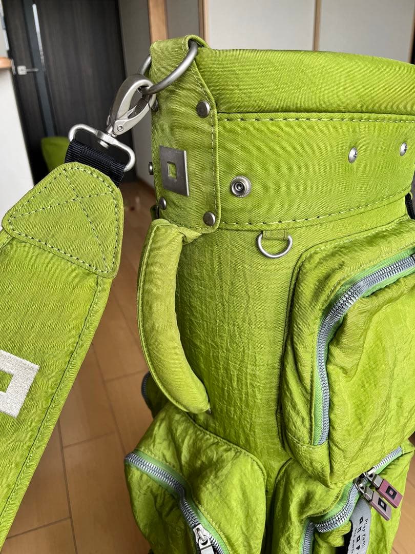 専用　美品ONOFF オノフ キャディバッグ 9型　軽量コンパクト　レディース