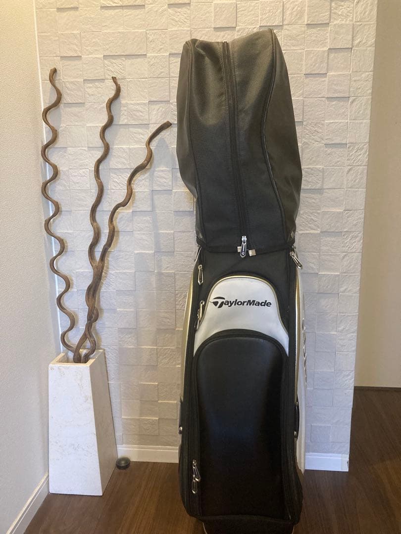 【TaylorMade】ゴルフバック（送料込み）