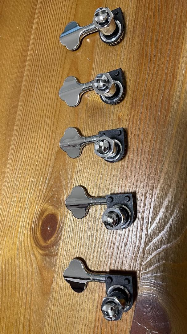 11/22(土)まで　Fender USA American JazzBassV