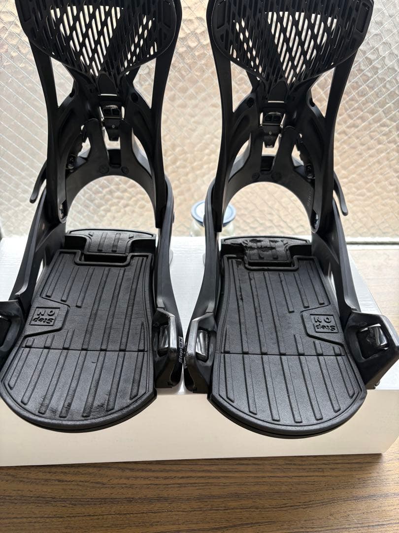 GENESIS スノーボードビンディング Mサイズ ブラック