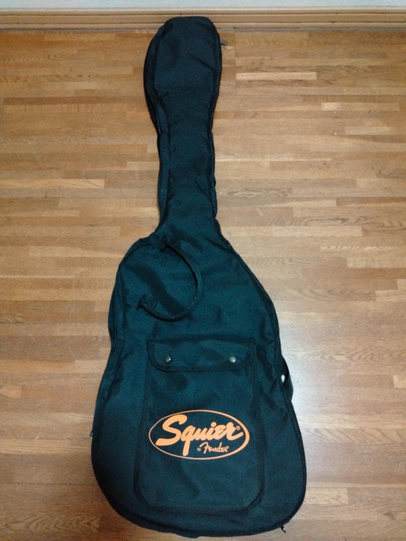 スクワイヤーSQUIERフェンダーfenderベース中古品ケース付き動作確認済み