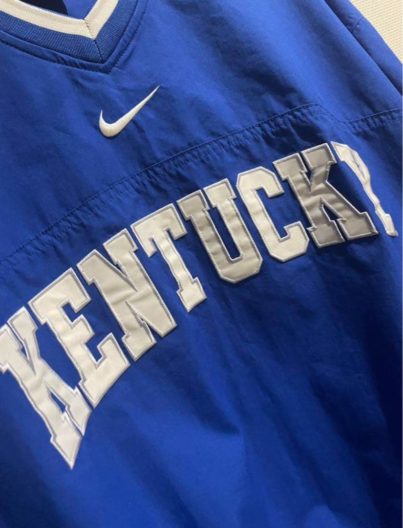 NIKE ナイロンプルオーバー