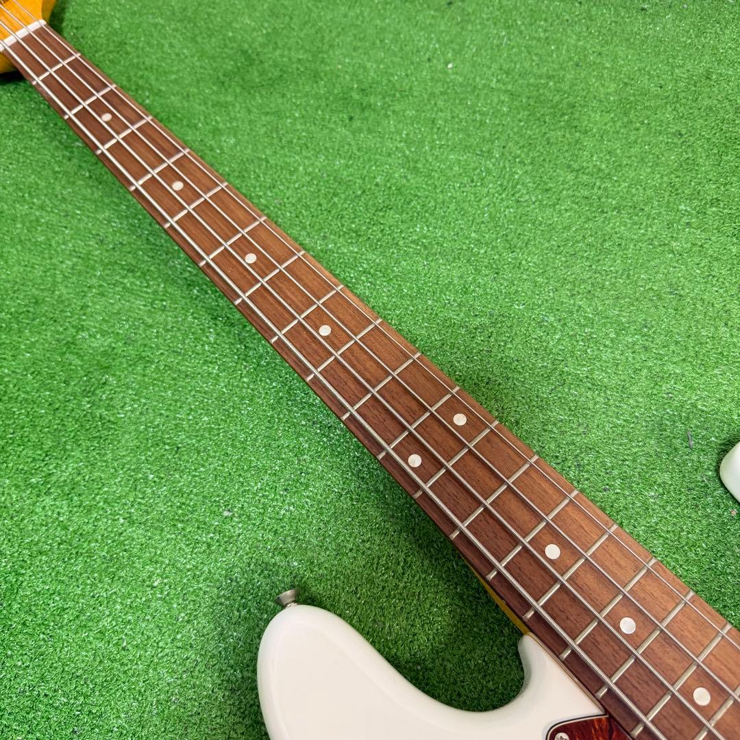 極上品　FERNANDES エレキベース　ケース　ストラップ付　未使用に近い