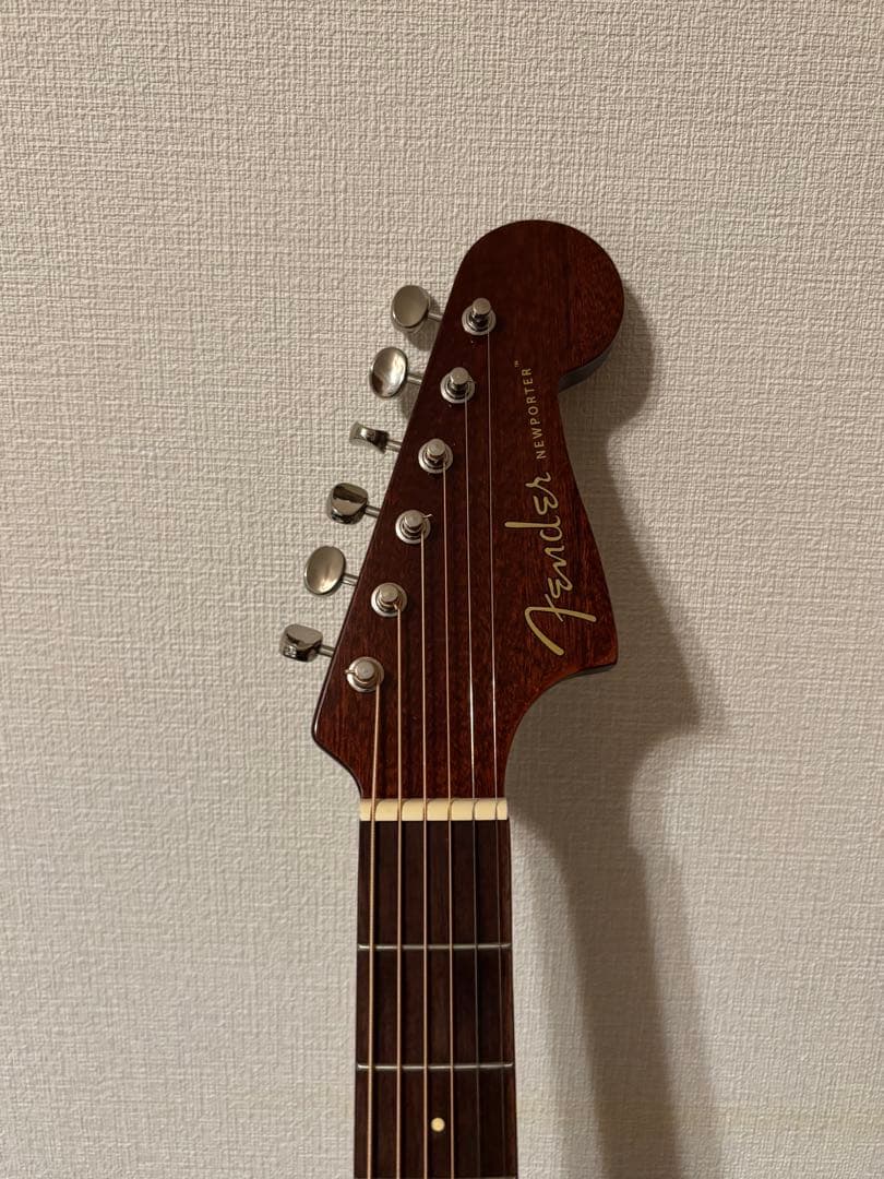 Fender Newporter Player アコースティックギター
