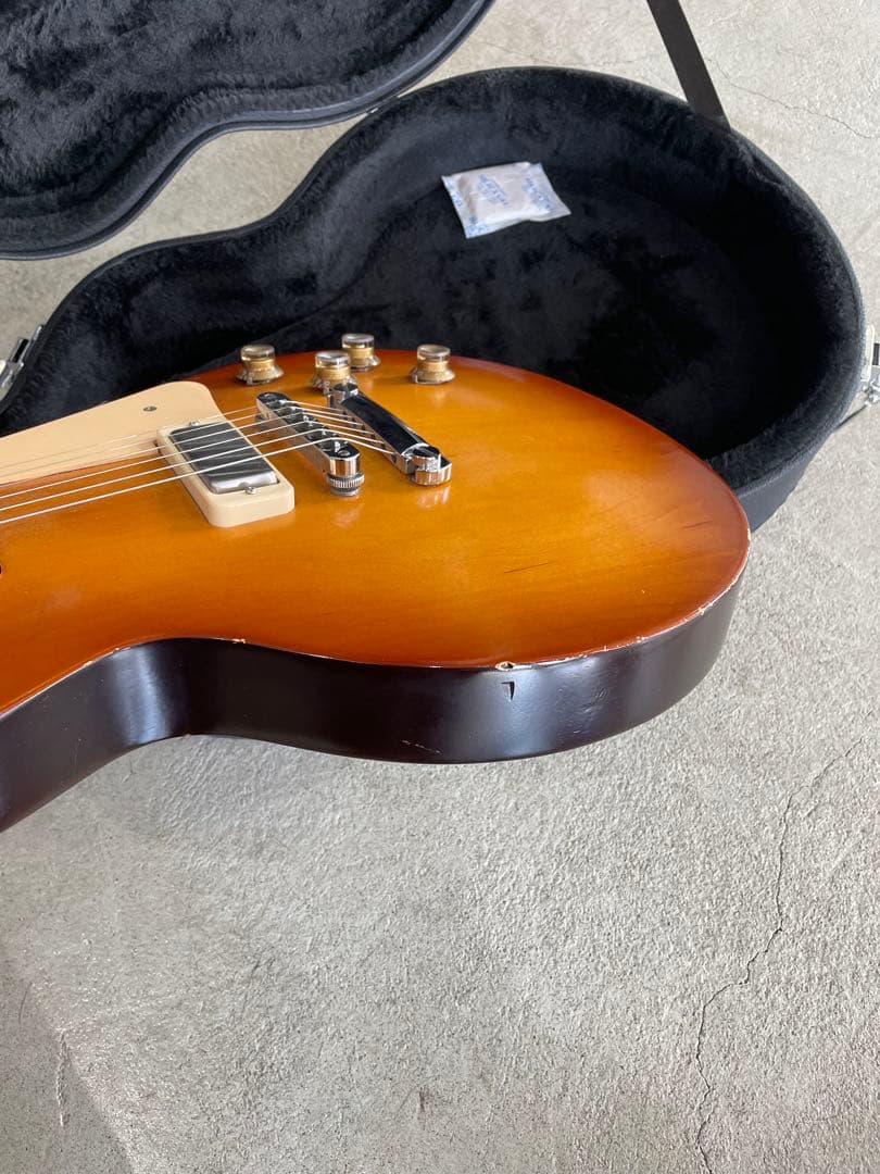 値下げしました。Gibson Les Paul Tribute 2011年製