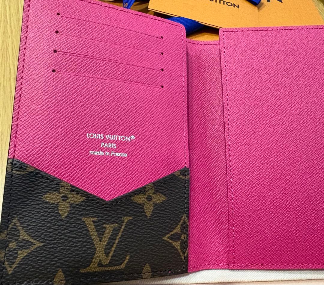 ルイヴィトン　パスポートケース