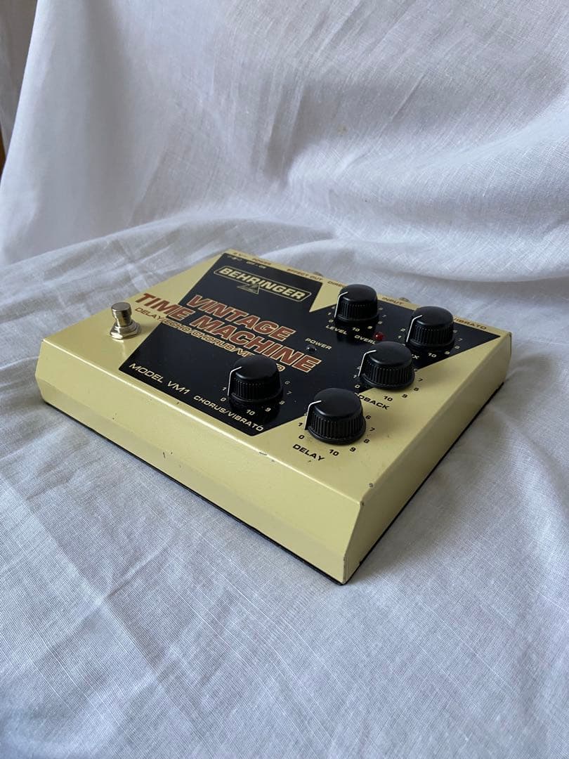 ギター BEHRINGER VINTAGE TIME MACHINE MODEL VM1
