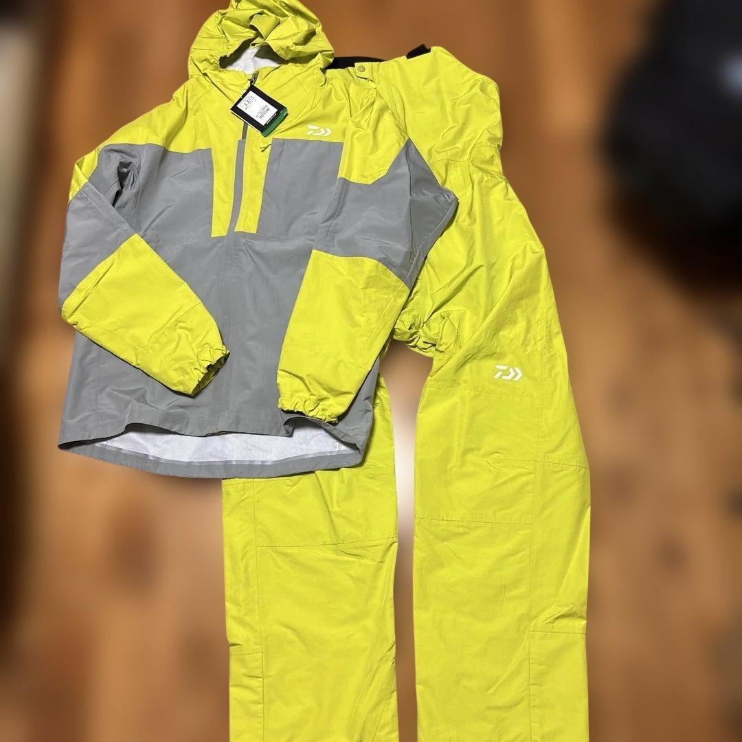 新品　Daiwa DR-3723 イエロー×グレー GYネットレインスーツ