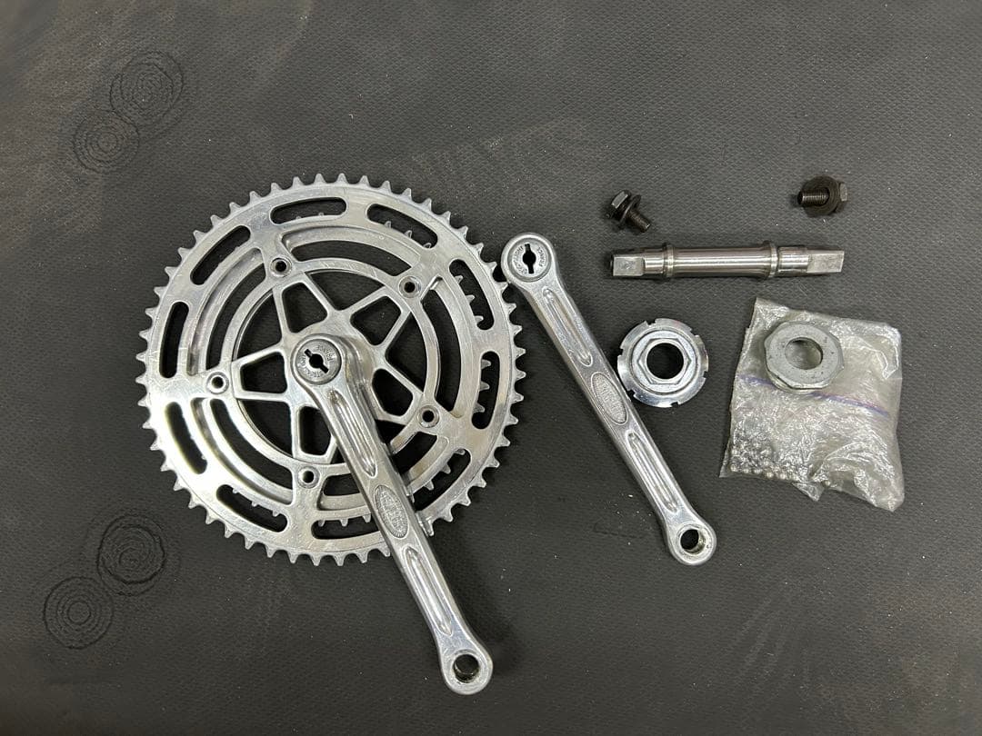 ストロングライトSUPER COMPETITION 63 WクランクＢＢセット