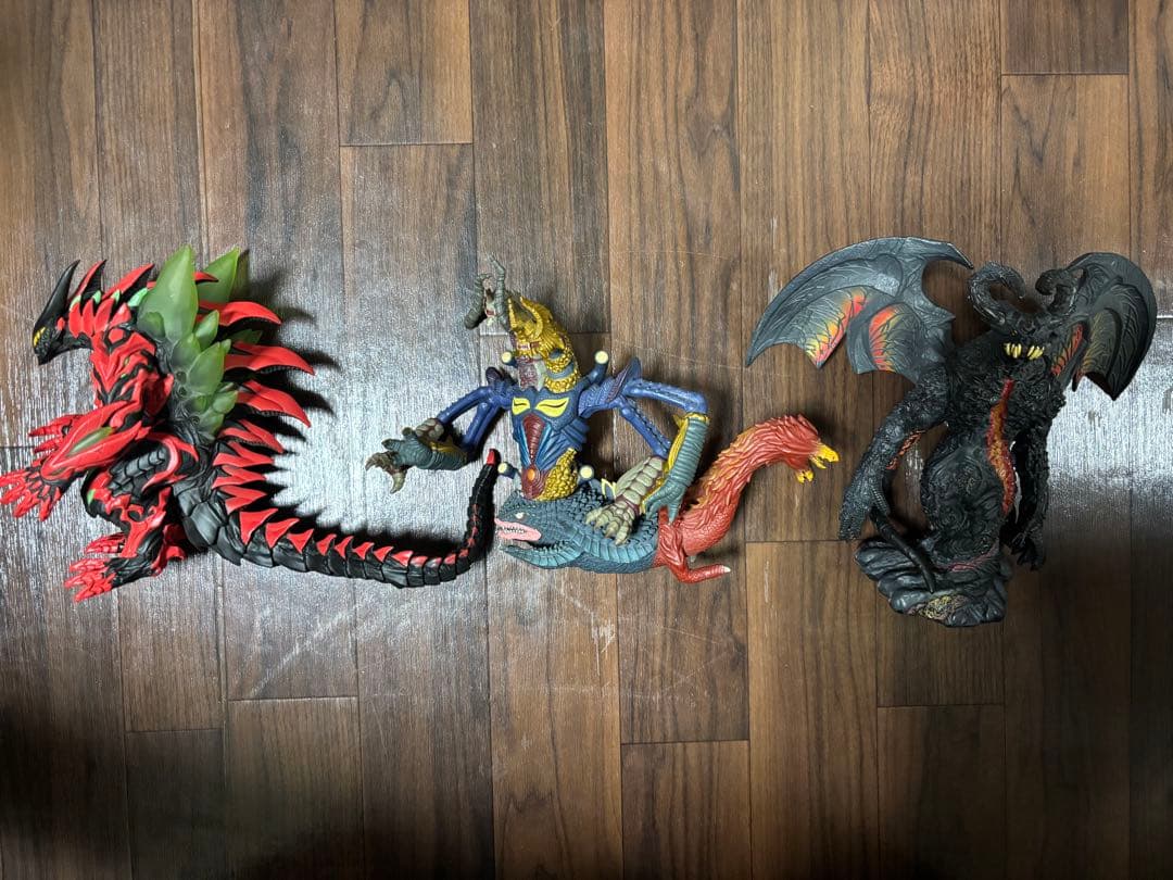 (絶版) ウルトラマン怪獣ソフビ800シリーズ91体＋ゴジラ、ガメラ、ヘドラ