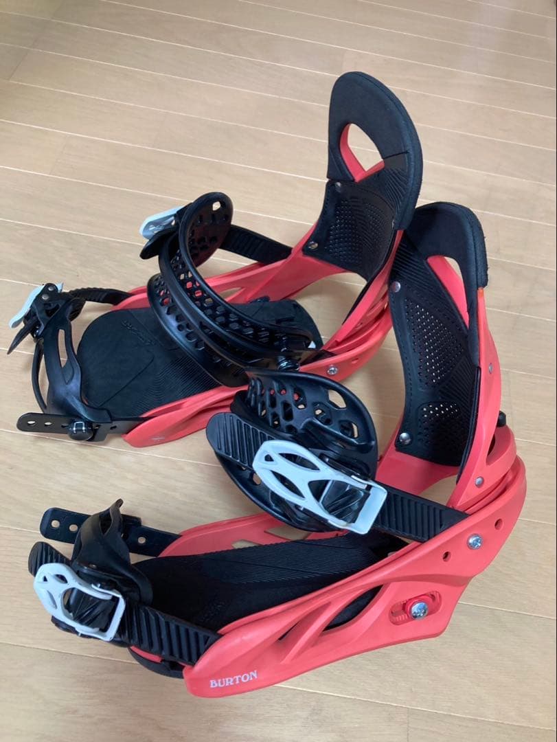 LEXA スノーボードビンディング 赤