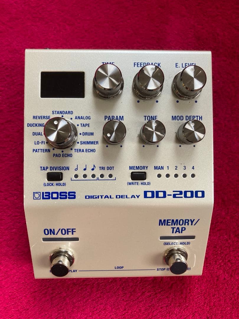 BOSS DD-200 DIGITAL DELAY（箱付・取説添付）