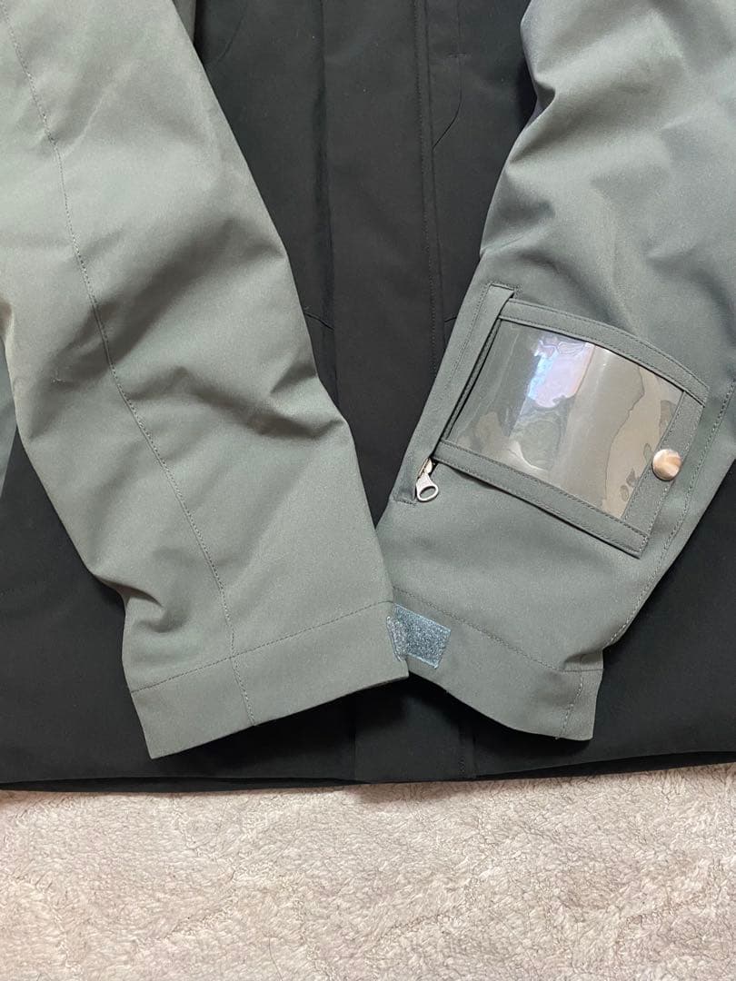 薄緑/ブラック　スノーボードウェア上下セット　女性用Lサイズ　ウィンデックス