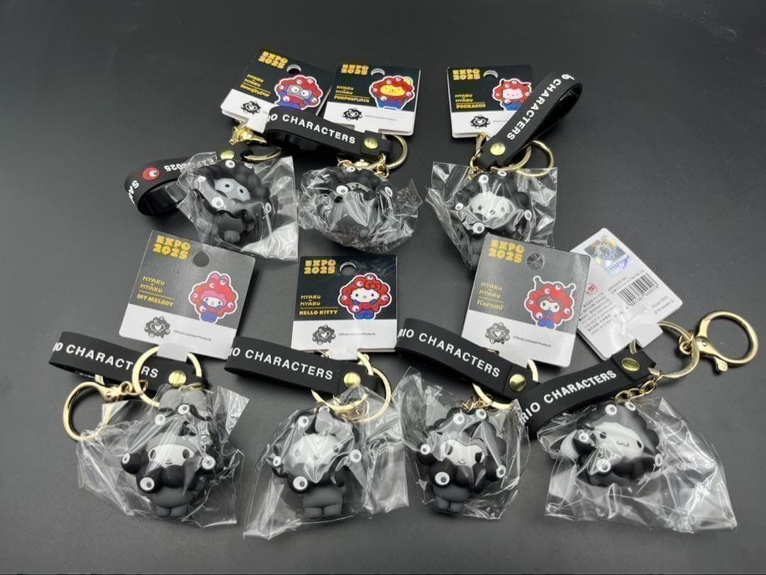 大阪万博　コンプリート７種　サンリオ　黒ミャクミャク 丁寧梱包　防水対応