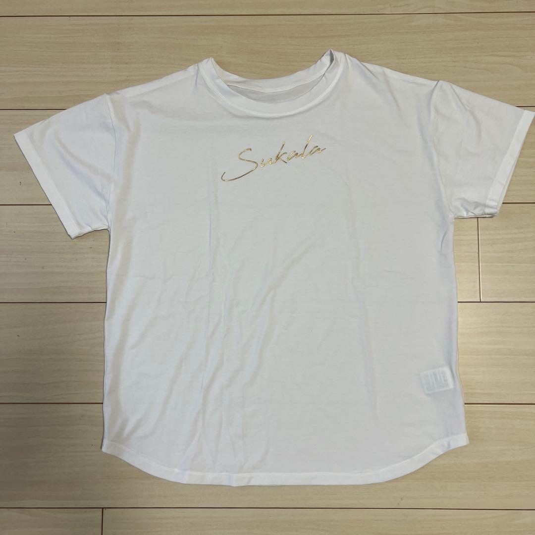 Sukala Tシャツと花柄タンクトップセット
