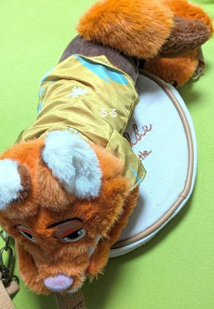 レア ！！　ズートピア　ニック　ショルダーバッグ　ぬいぐるみ付き　取り外し可能