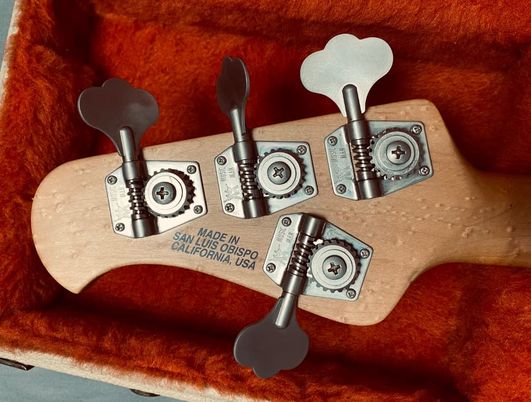 ベース MUSICMAN STINGRAY 20th ANNIVERSARY