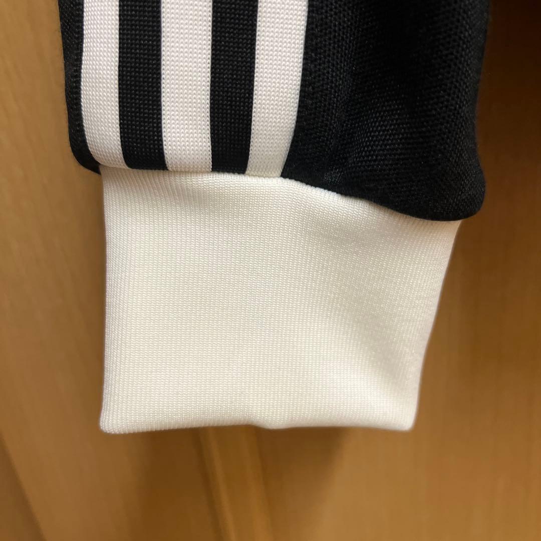 adidas ブラック ジップアップジャケット　 S
