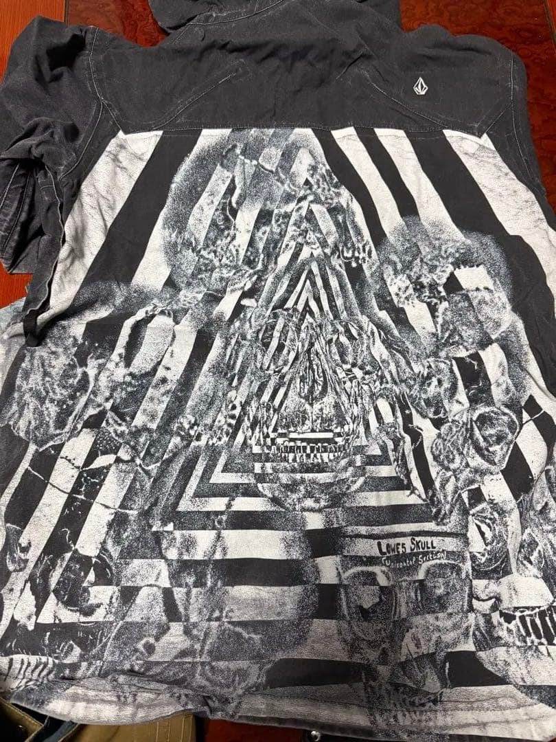 ボルコム上下セット　送料込み