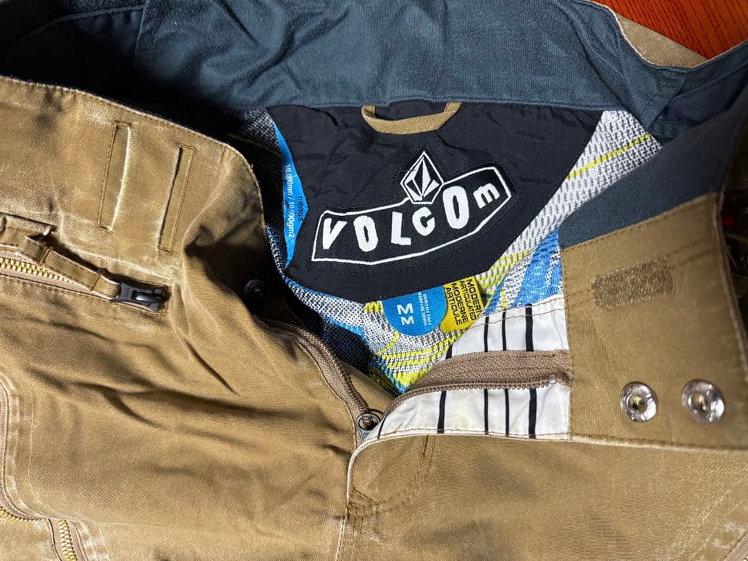 ボルコム上下セット　送料込み