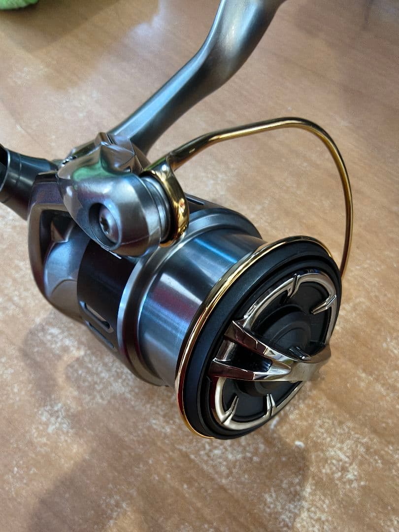 お*る様 シマノ　ツインパワー2500HGS