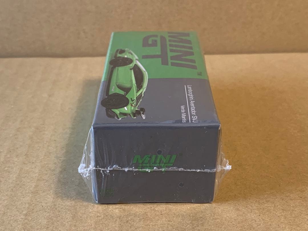 MINI GT 1/64 ランボルギーニ アヴェンタドール SVJ グリーン 左