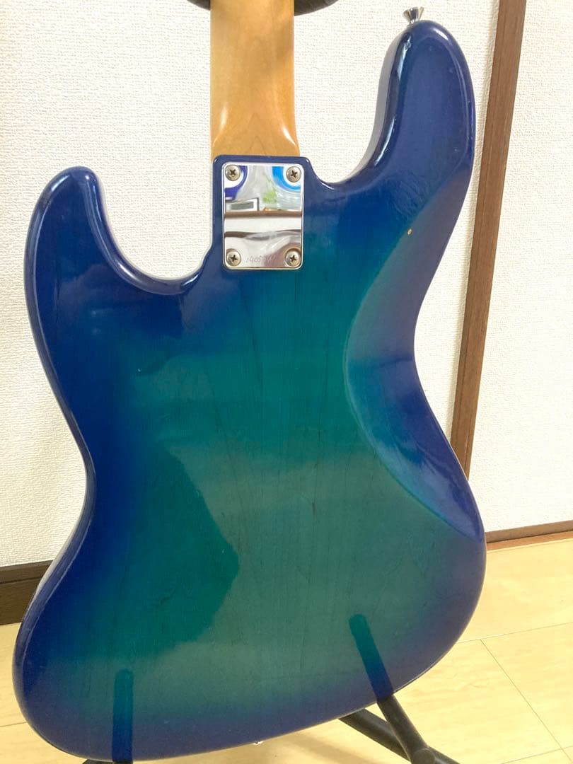 ベース Fullertone Guitars Bass